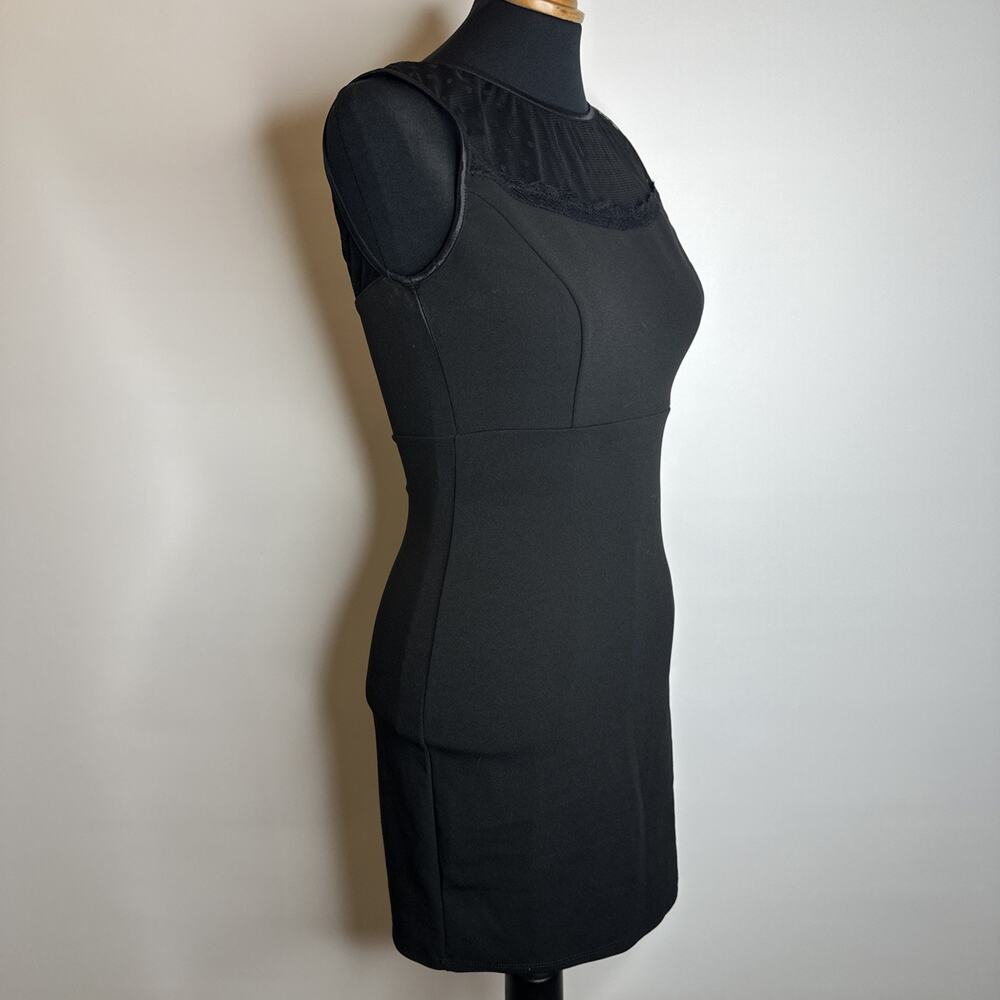 Jump Apparel Little Black Dress LBD Lace High Neck Sz 1/2 Juniors Cocktail Y2K - Picture 5 of 11